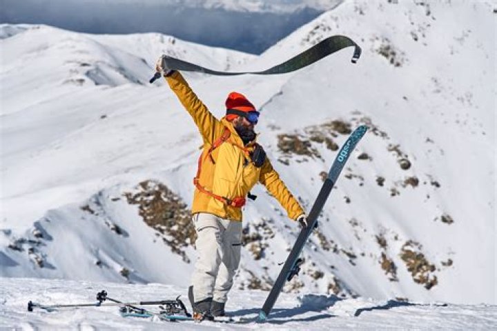 Are skin skis slower?