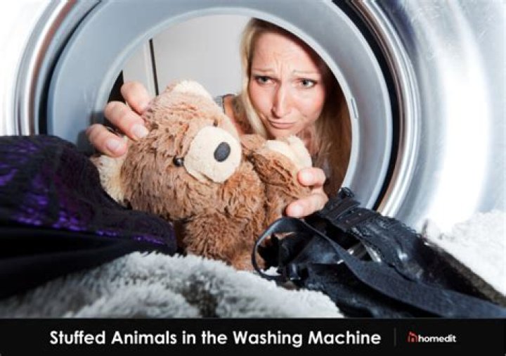 Can you machine wash a faux fur coat?