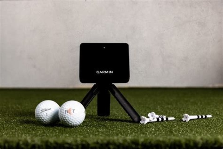 Can you putt with the Garmin R10?