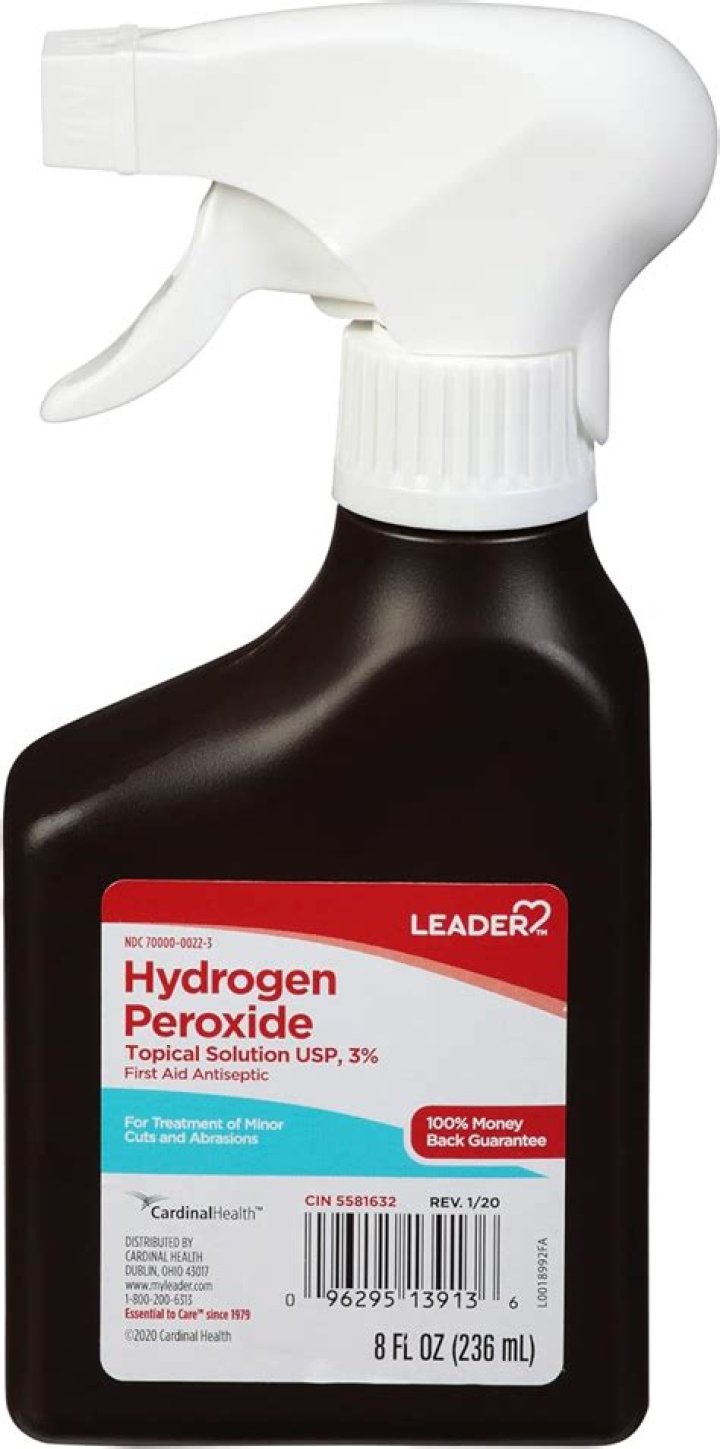 Can you spray hydrogen peroxide on plant leaves?