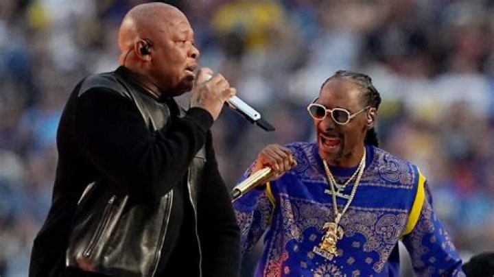 Do Super Bowl halftime performers lip sync?