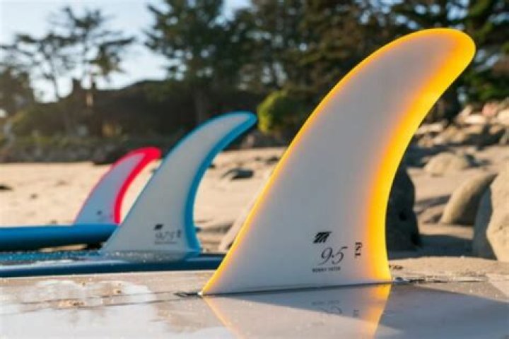 Do surf boards have fins?