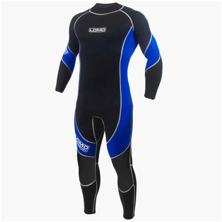 Do wetsuits shrink with age?