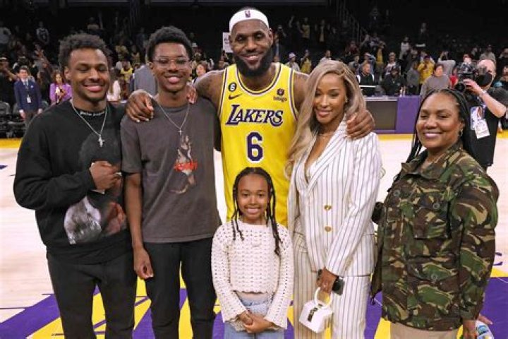 Does LeBron James have a yacht?