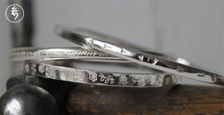 Does Russia mine silver?