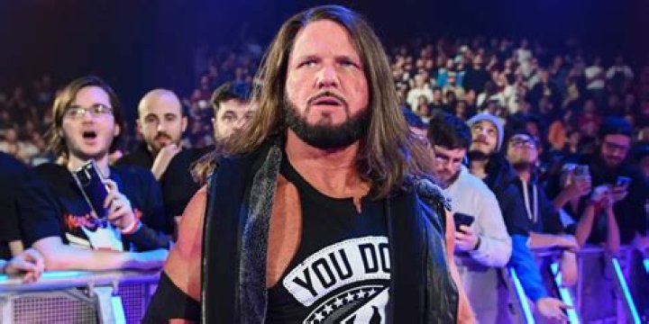 Does the WWE have writers?