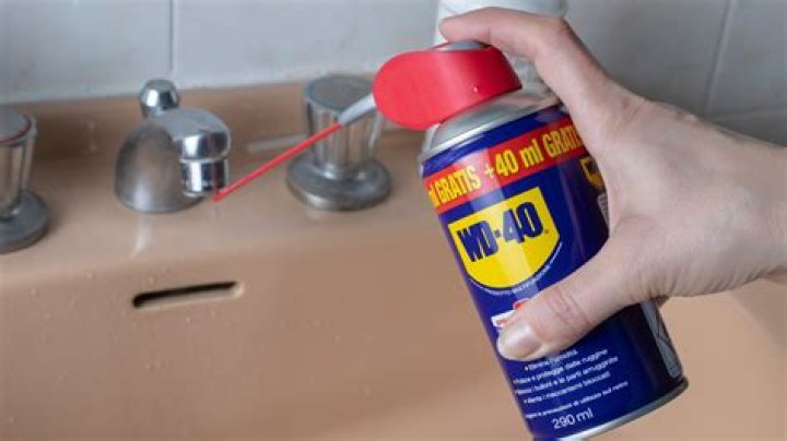 Does WD-40 clean brass?