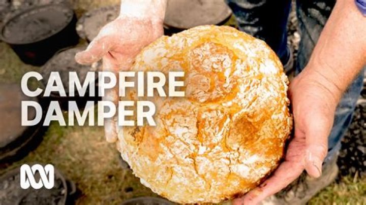 How do you eat damper?