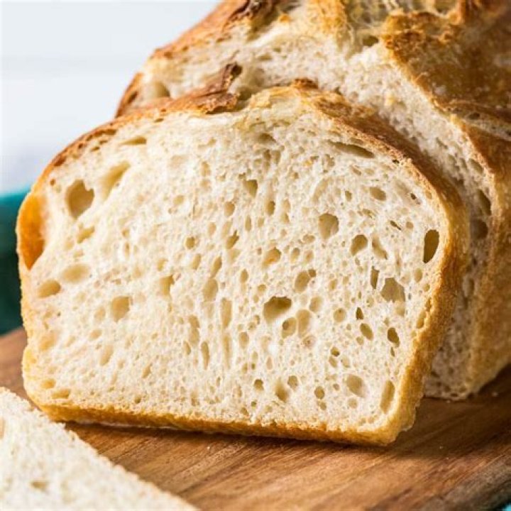 How do you make yeast from the air for bread?