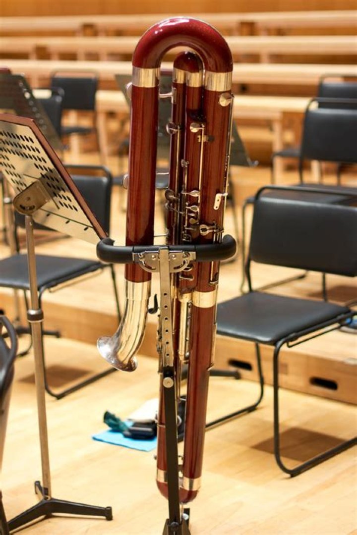 How does a contrabassoon work?