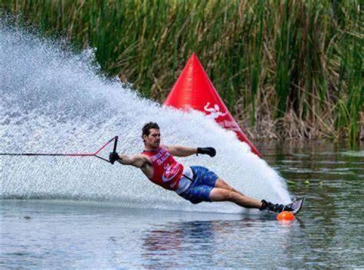 How fast do you need to go to pull a water skier?
