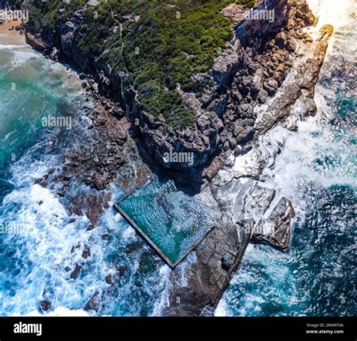 How long is Curl Curl Ocean pool?