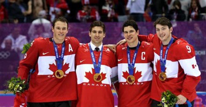 How many gold medals has Canada won in men's hockey?
