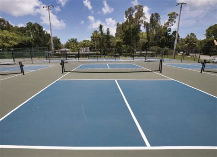 How many tennis majors are there in a year?