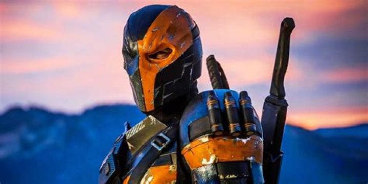 How much can Deathstroke lift?