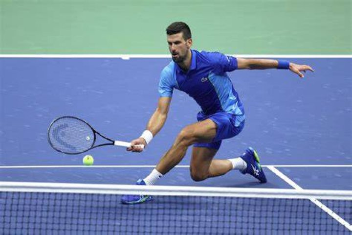 How much does Djokovic's tennis racket cost?