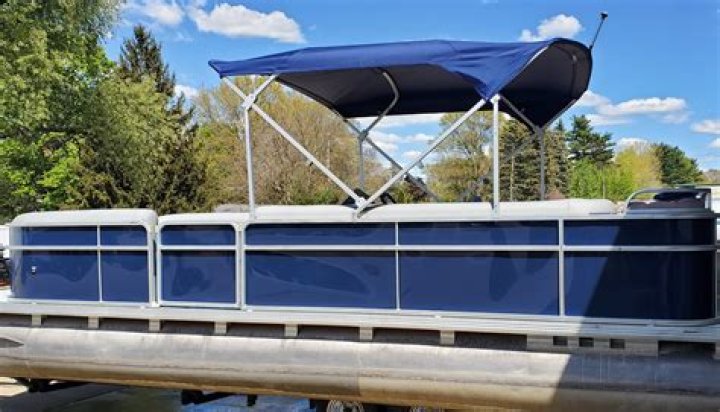 How wide is a 16 foot pontoon boat?
