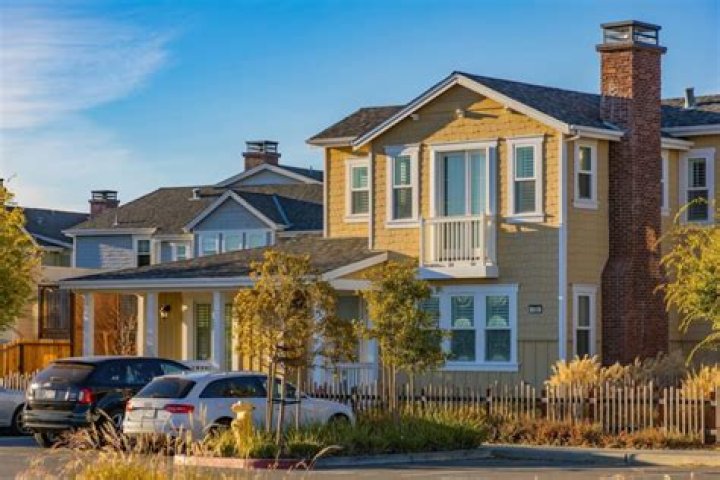 Is East Lake a safe neighborhood?