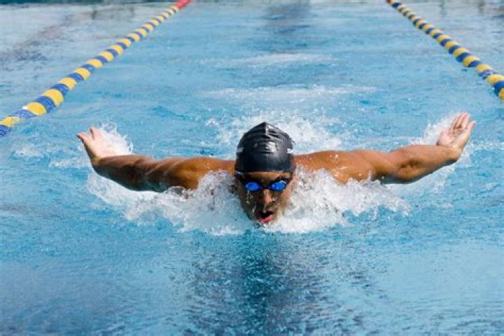 Is it better to swim or run?