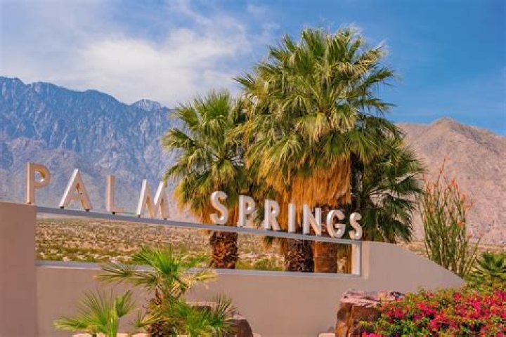 Is Palm Springs one of the hottest places?