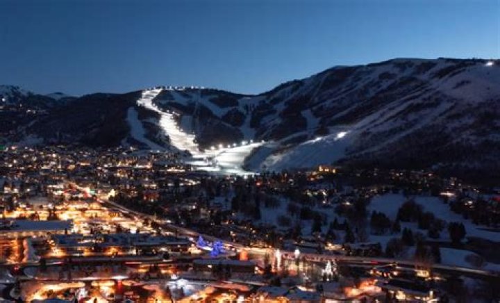 Is Park City Mountain open at night?