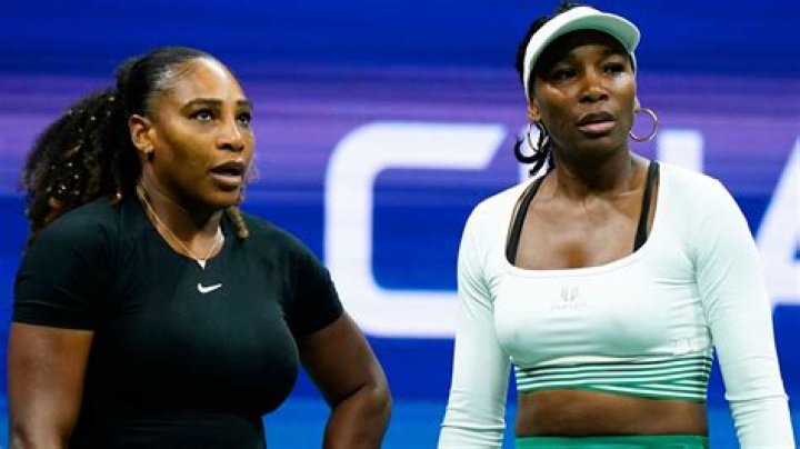 Is Serena Williams and Venus Williams twins?