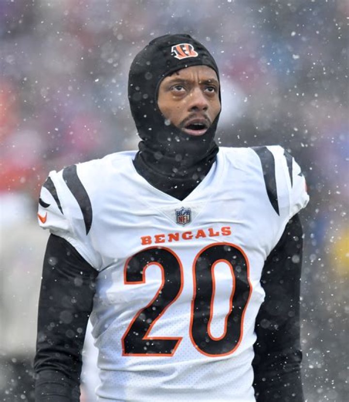 Was Eli Apple released from the Bengals?
