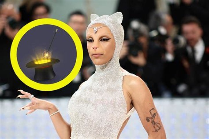 What does Doja cat make?