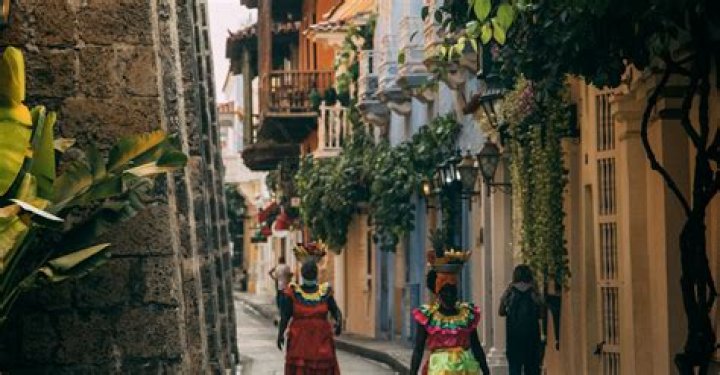 What does Tata mean in Colombia?