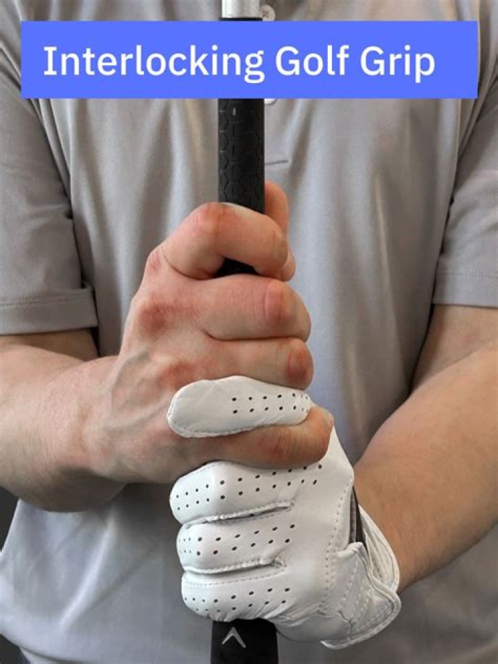 What golf pros use the interlocking grip?