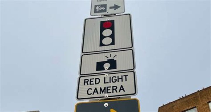 What happens if I don't pay a red light camera ticket in Tennessee?