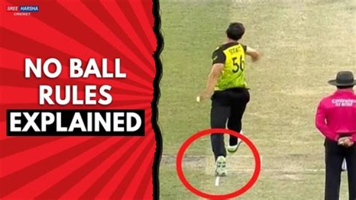 What is a bumper ball in cricket?