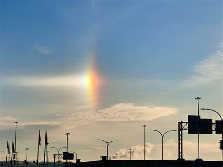 What is a Sundog rainbow?