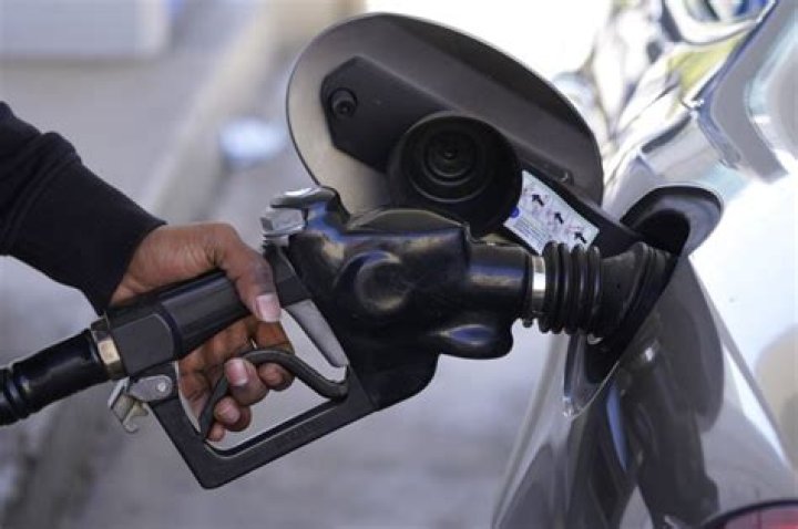What is the best day to fill up on gas?