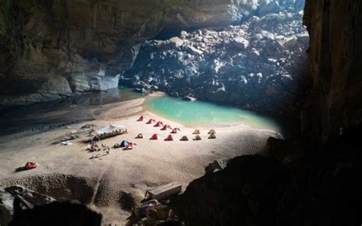 What is the biggest cave in the world?