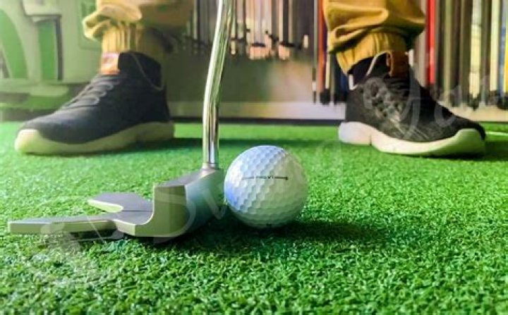 What is the difference between better ball and best ball in golf?