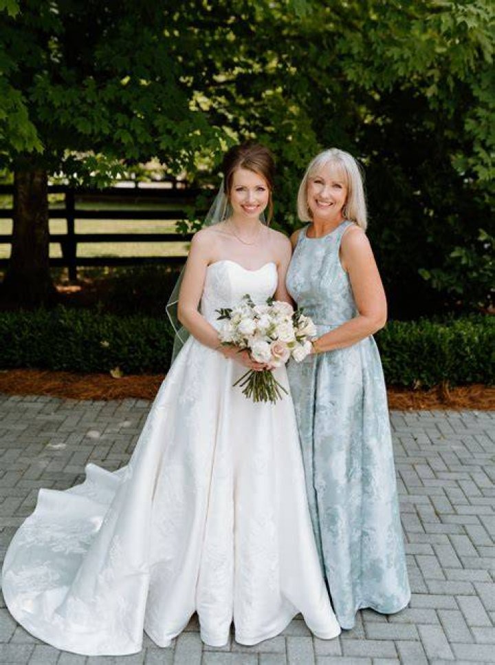 What is the most popular color for mother of the bride dresses?