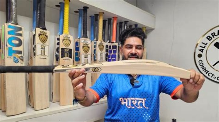 What is the price of Sachin Tendulkar bat?