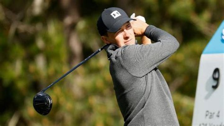 What kind of irons does Jordan Spieth use?