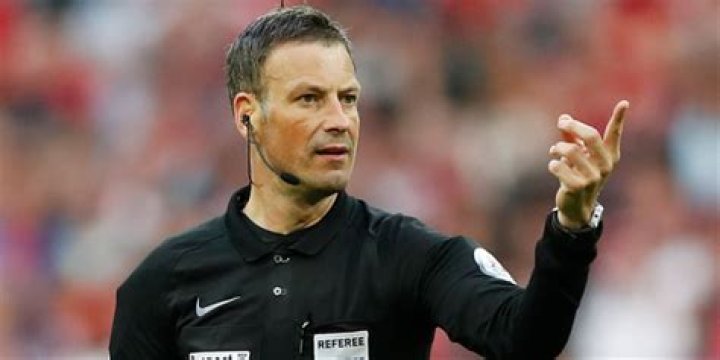 What watches do Premier League referees use?