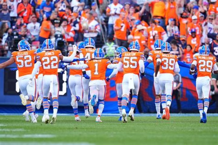 When did Iowa change their uniforms?