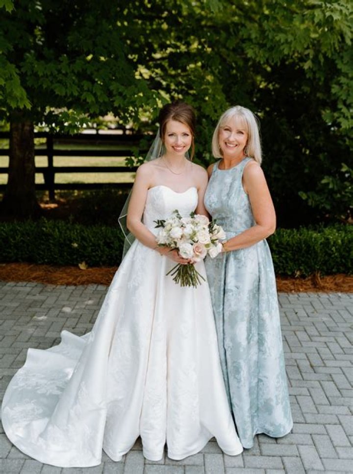 When should a bride get her dress?
