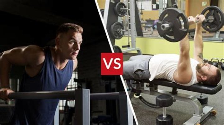 Which is better dips or skull crushers?