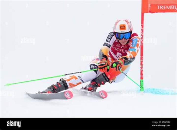 Who crashed in women's giant slalom?