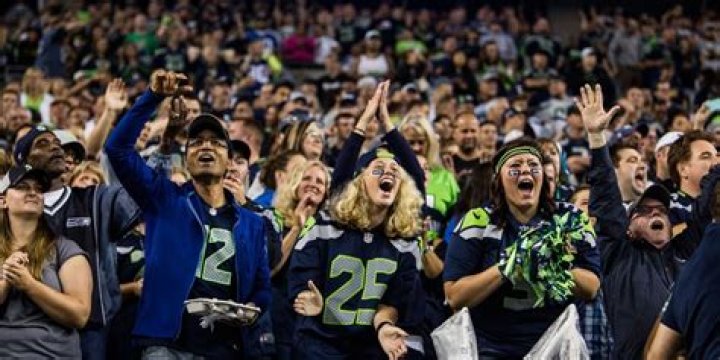 Who has the loudest fans in the NHL?
