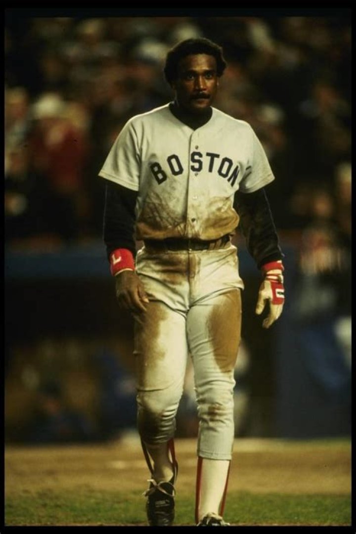 Who is the best outfielder of all-time?
