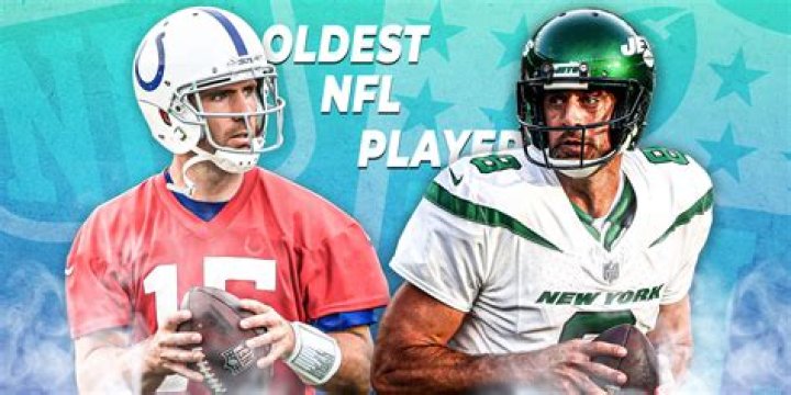 Who is the oldest player to play football?