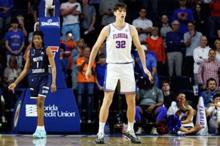 Who was the 2nd tallest NBA player?